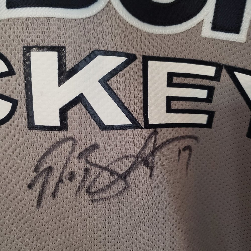 Rod Brind"Amour Autographed Hockey Jersey